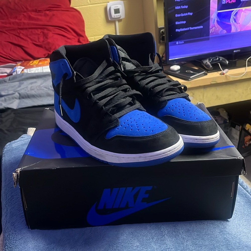 Jordan 1 hyper royal re imagined